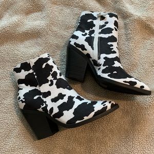 NWOT Cow Print Booties